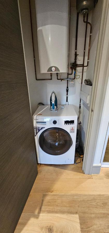 Studio Flat In Tottenham Londra